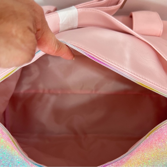 OMG Accessories Glitter Duffle Bag - Picture 16 of 16